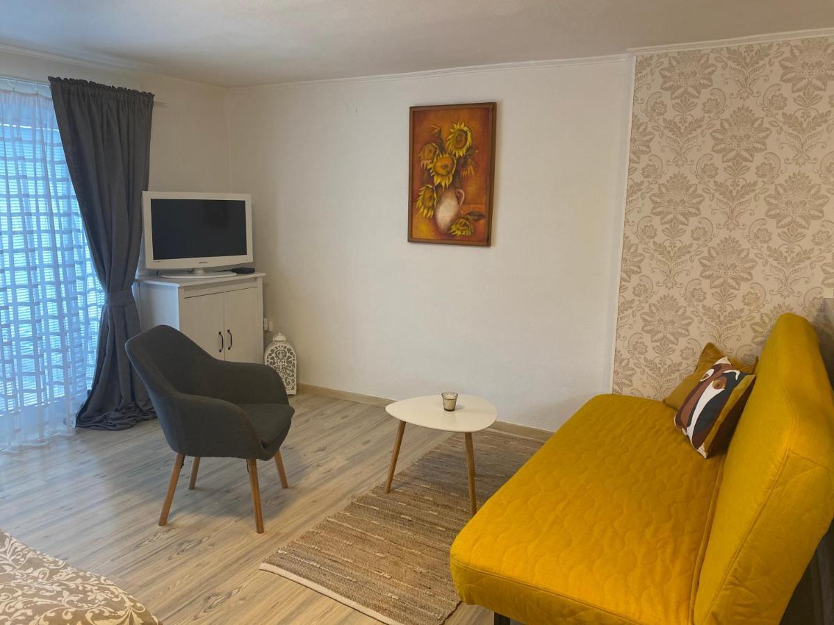 Ferienwohnung Apartman Prace Exterior foto