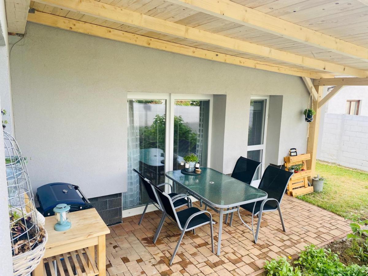 Ferienwohnung Apartman Prace Exterior foto